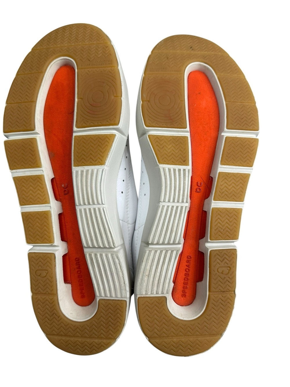 ON RUNNING Roger Centre Court Sneakers - Picture 6 of 7